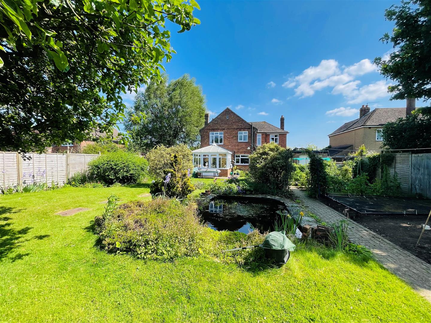 Beanacre, Melksham Lock and Key